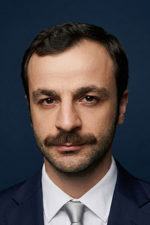Гüвен Мурат Акпıнар