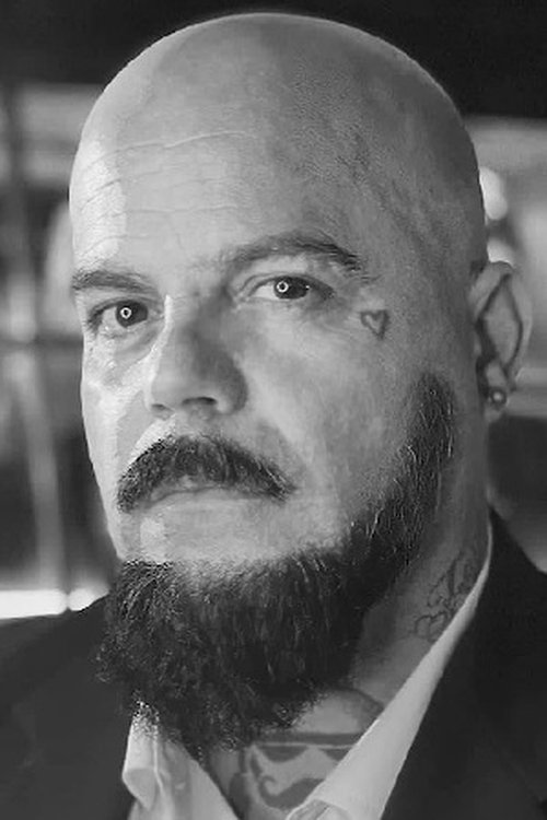 Симон Еллис