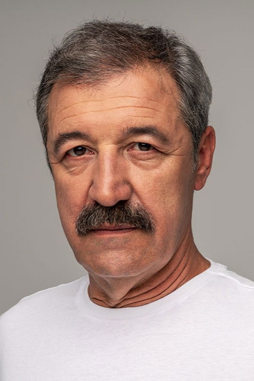 Низам Намидар