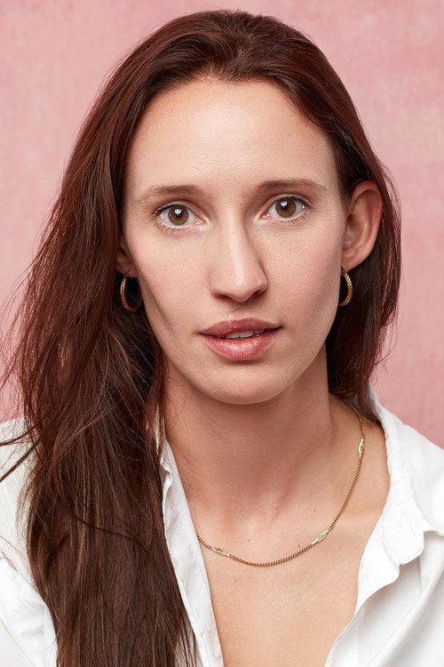 Емилй Стотт