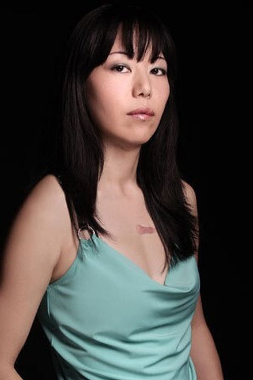 Момо Накамура