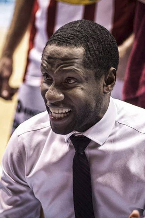 Левелл Сандерс