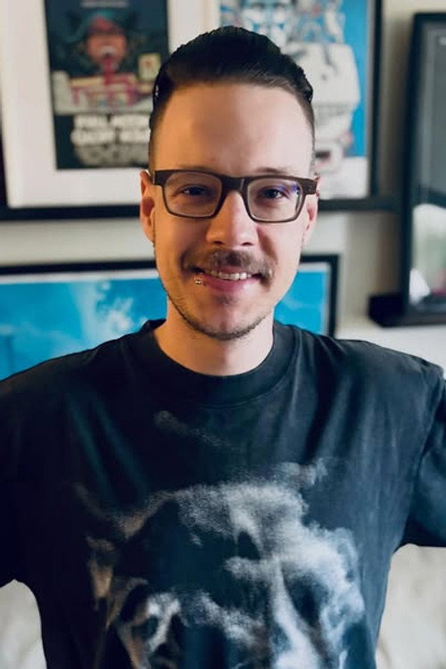 Тхом Неwелл