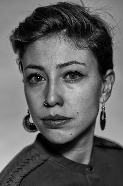 Алана Меjíа Гонзáлез