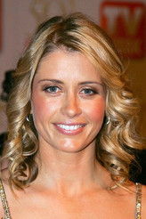 Елиза Сзонерт