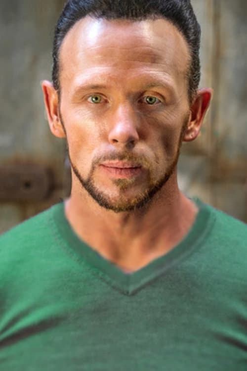 Себастиан Jамес