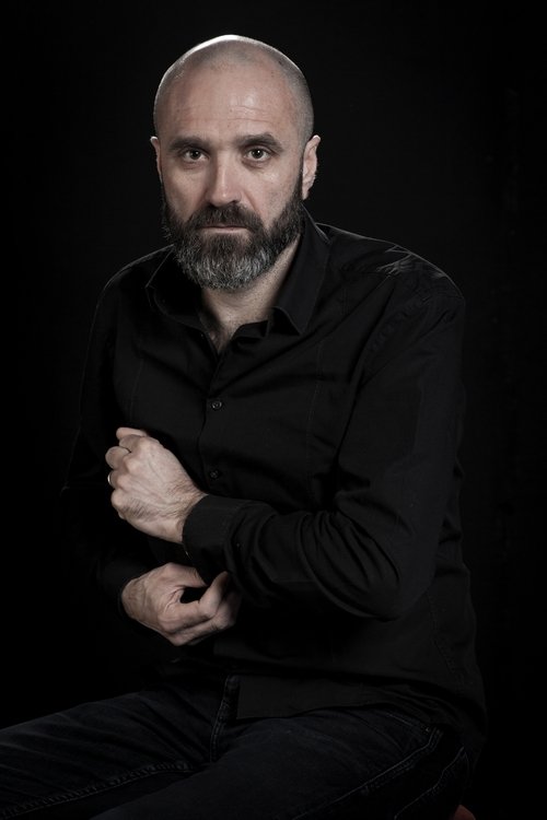 Елвис Боšнjак