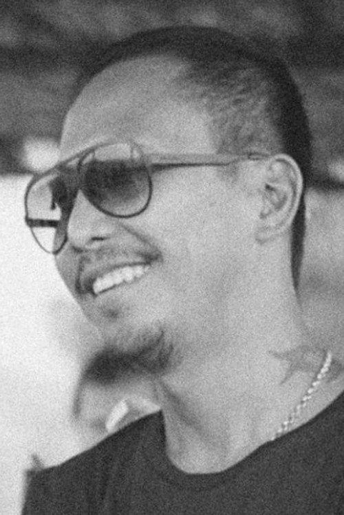 Одйссей Флорес