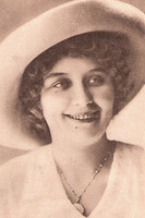 Ренéе Сйлваире