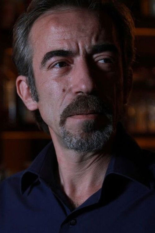 Костас Контаратос