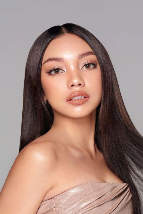 Адйла Рафа Наура Айу