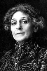 Естар Банкс