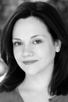 Таниа Емерй