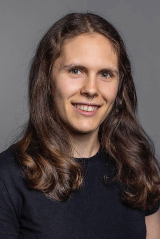 Алба Монтаñéс