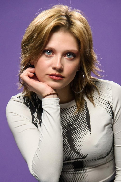 Миа Неговетиć