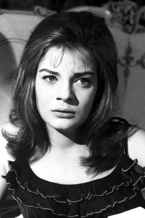 Надиа Лотфи