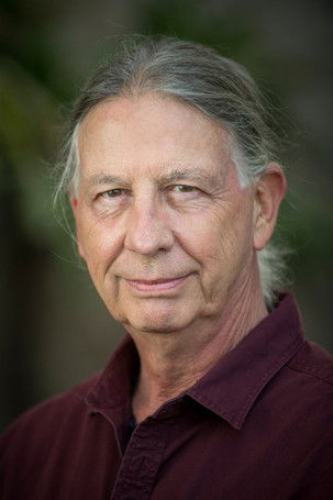 Артхур Барроw