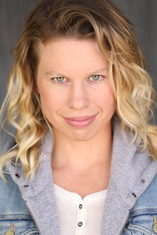 Хэйли Холмс