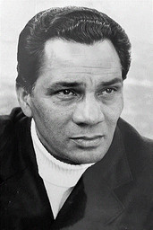 Энрике Лусеро