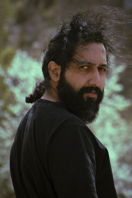 Садегх Давари