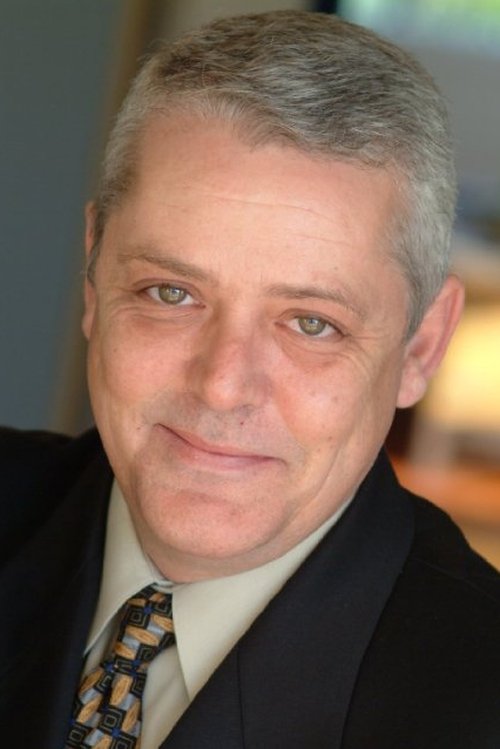 Симон Jамес