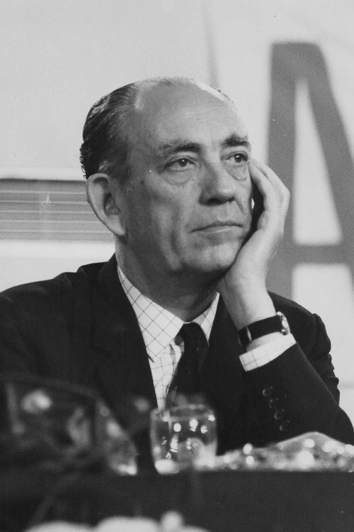  Том Дриберг