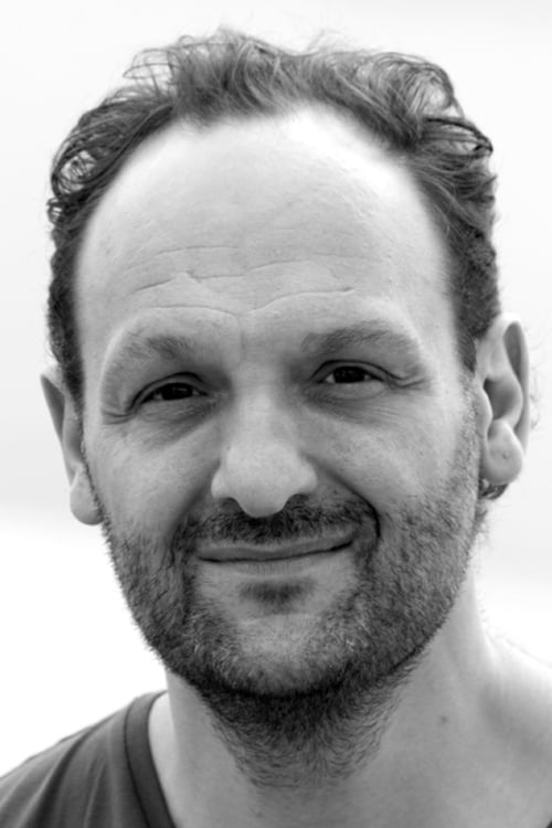 Дарен Еллиотт Холмес