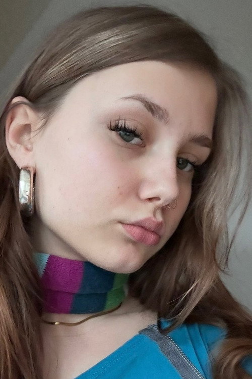 Jулиа Давие