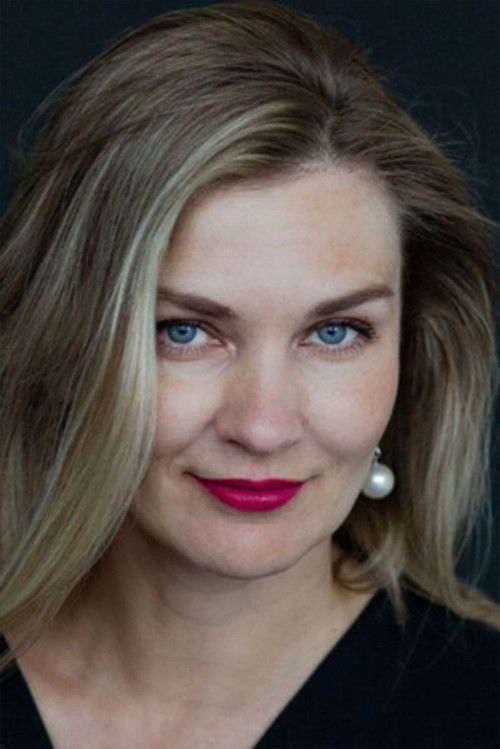 Анна Йузхакова