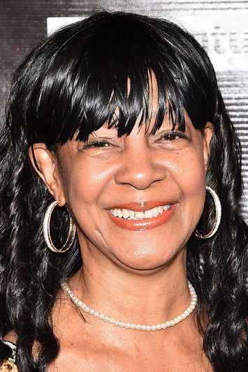 Wинтер-Лее Холланд