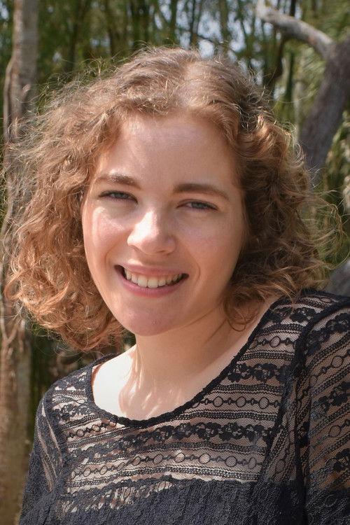 Лаура Ковал