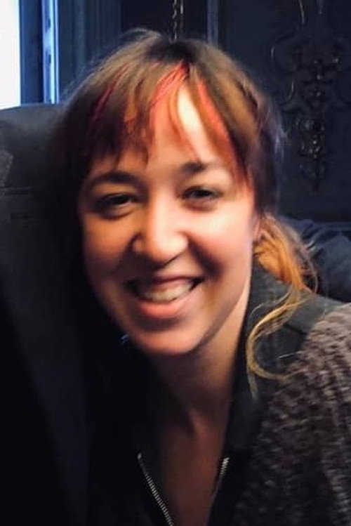 Естер Луцас Jаqуети