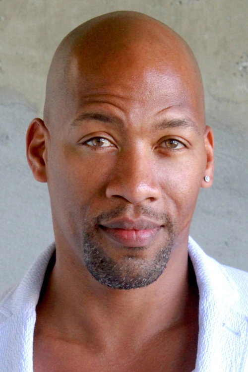 Езра Мастерс