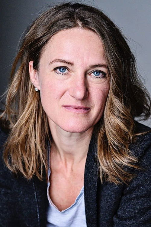 Саллй Гуиннесс