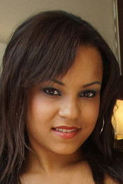 Сасха Jонес