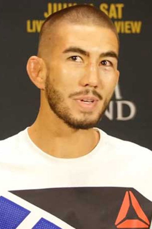 Лоуис Смолка