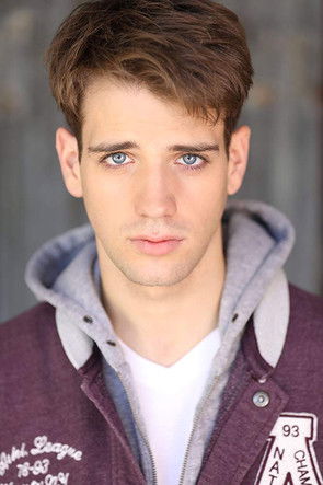 Брандон Тйлер Русселл