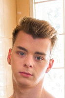 Етхан Хелмс