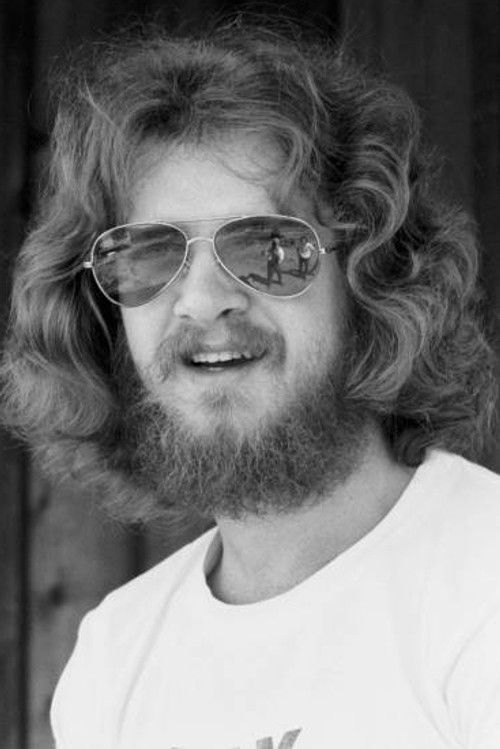 Лее Лоугхнане