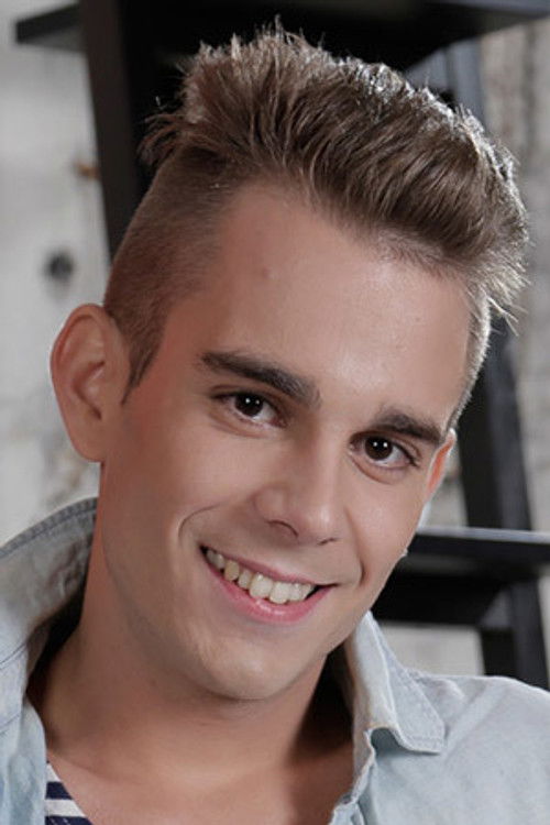 Адриан Смаллwоод