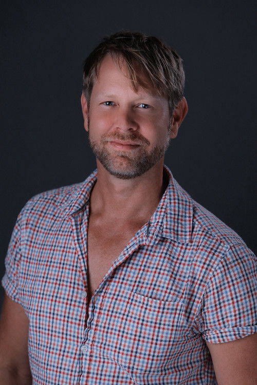 Цхристопхер Амос