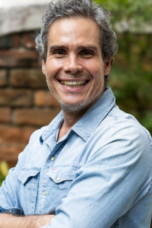 Луцас Валадарес