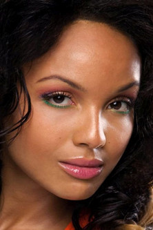 Април Цларк