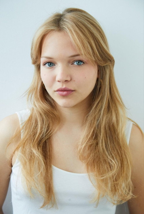 Евелйн Симс