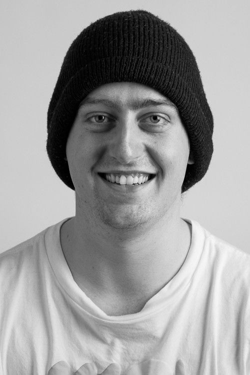 Ангус Wебб Wаре