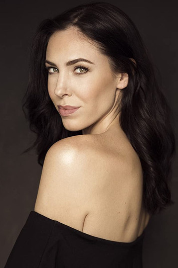 Jасмине Мооней