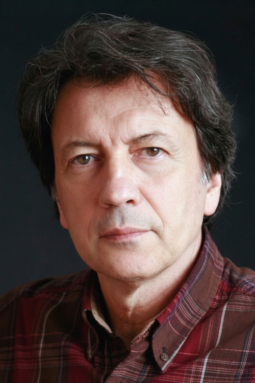 İсмет Üстекин