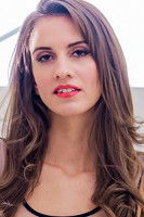 Лили Цхармелле