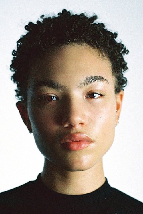 Лоуиза Аура