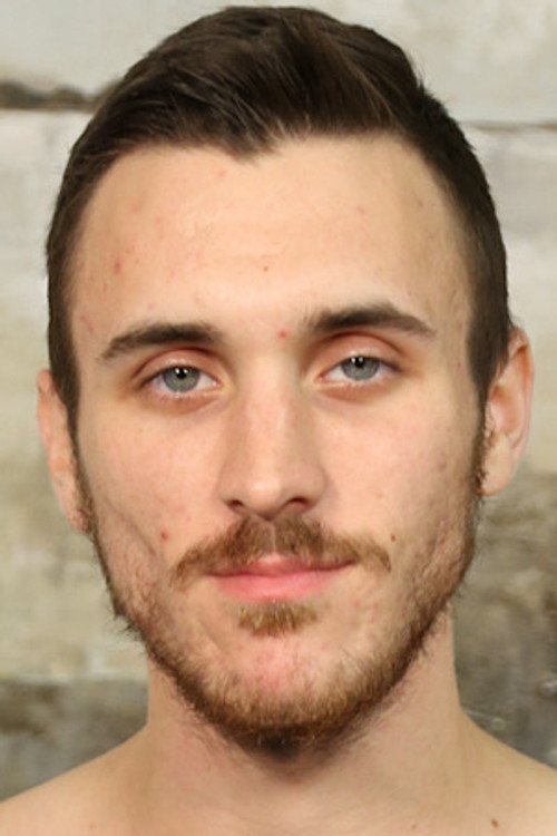 Браxтон Адамс